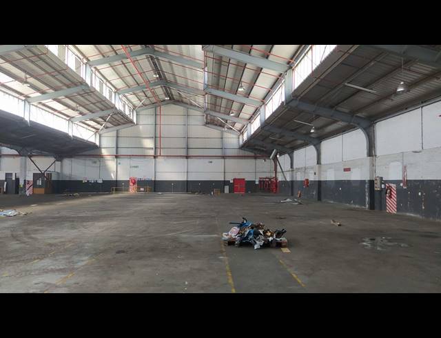 6,608.50M² WAREHOUSE TO LET IN EPPING INDUSTRIAL